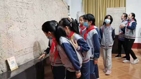 平邑县实验小学教育集团“品本土文化,塑四德少年”(图4) 平邑县实验小学教育集团“品本土文化,塑四德少年”(图4)