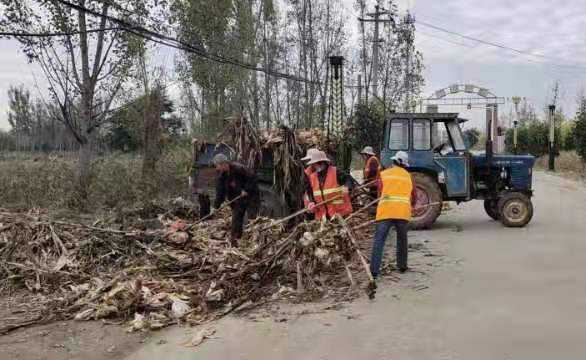 平邑街道：环境整治再发力，路域环境再提升(图1)