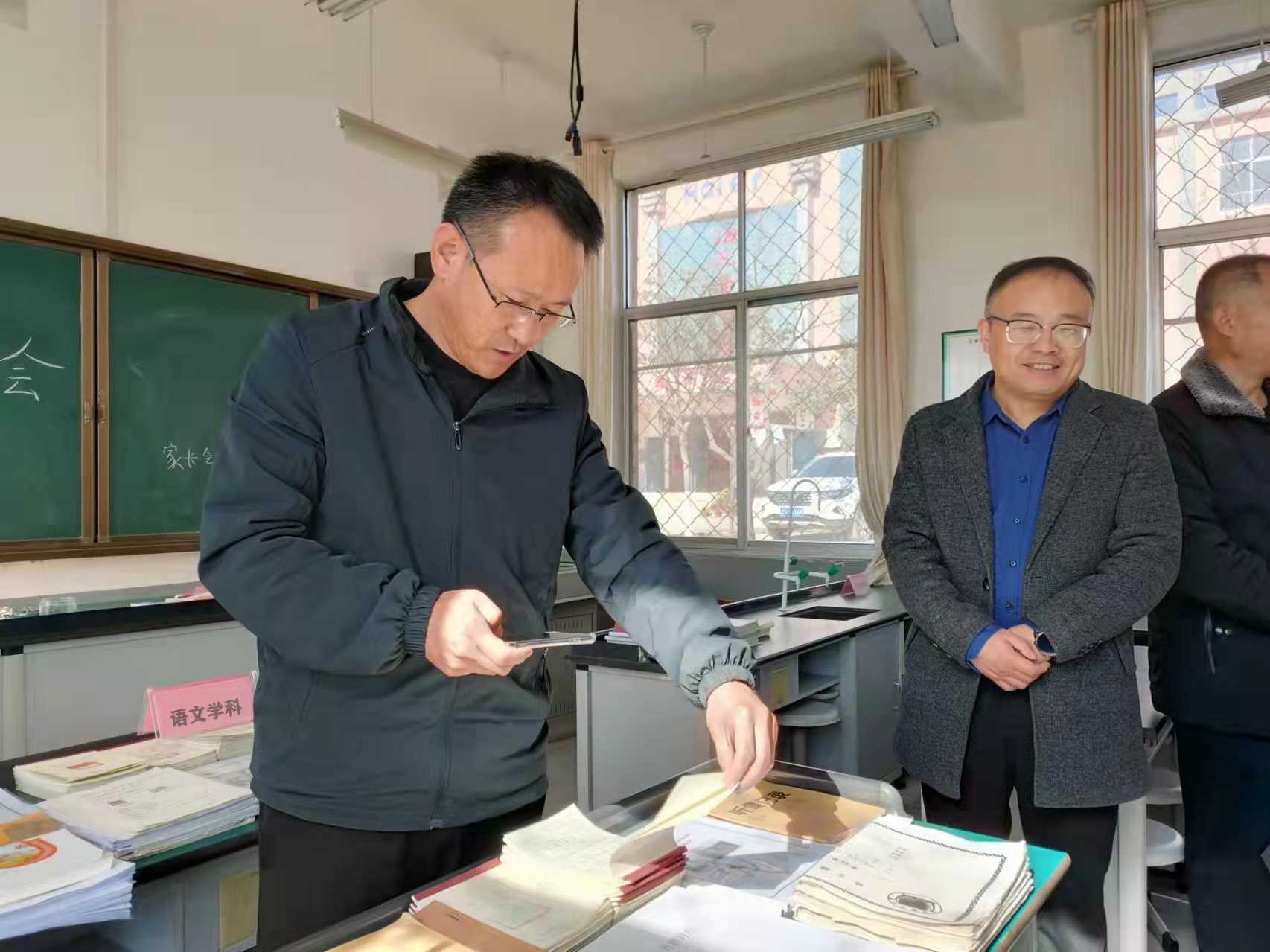 地方镇中心校到朱尹完小开展教学督导活动(图3)
