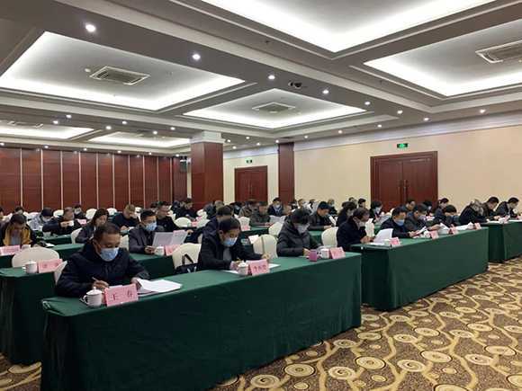 临沂市文联召开学习贯彻全国第十一次文代会、第十次作代会精神专题会议          12月20日，临沂市文联召开学习贯彻全国第十一次文代会、第十次作代会精神专题会议。会上集体学习了习近平在中国文联十(图3)