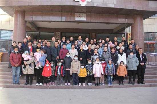寒冬暖心 与爱同行——平邑街道举行“冬暖心 爱助童”活动(图3)