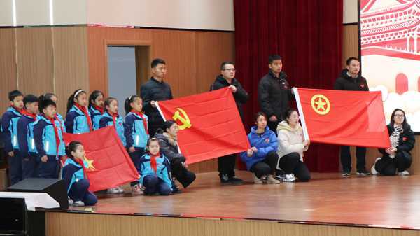 山东平邑：实验小学教育集团举行纪念毛泽东诞辰128周年活动(图2)