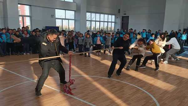 山东平邑：实验小学教育集团举办系列活动迎新年(图3)