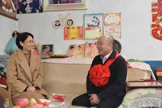 新春慰问重人才 殷殷真情暖人心(图1)