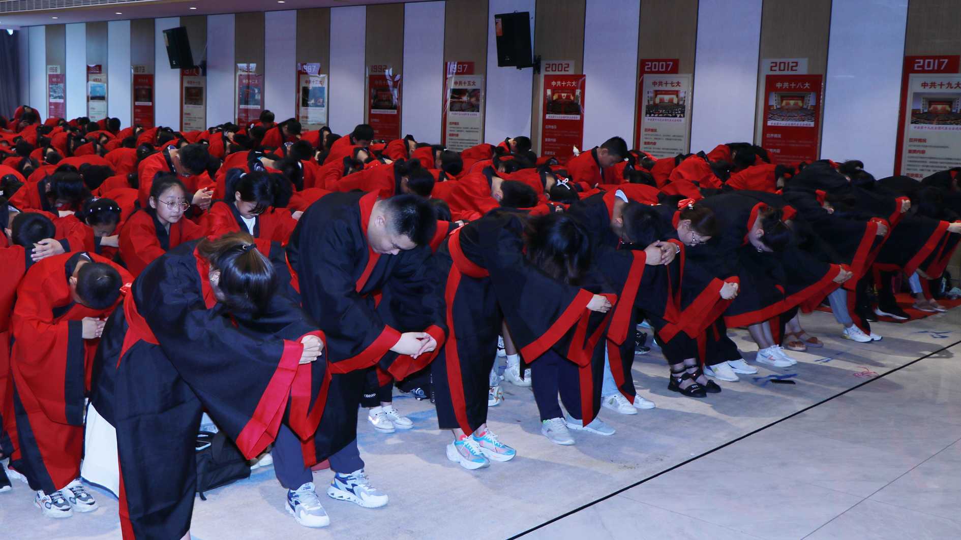 兴蒙学校：感悟圣贤智慧 成童启智习礼(图1)
