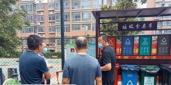 炎炎夏日，平邑街道人居环境整治不停歇(图2)