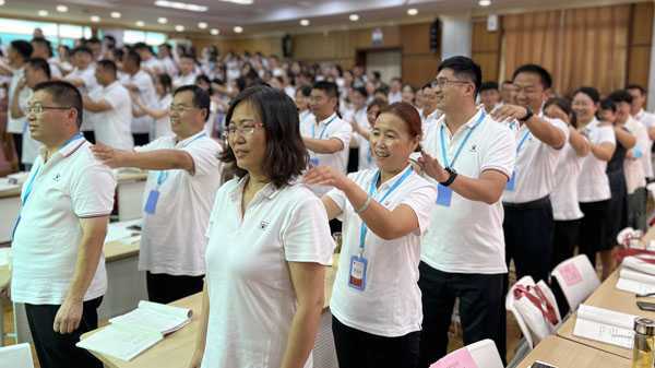 山东平邑：赴省城“学、感、悟”(图2)