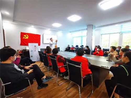 平邑街道厚德社区开展健康知识讲座公益活动(图1)