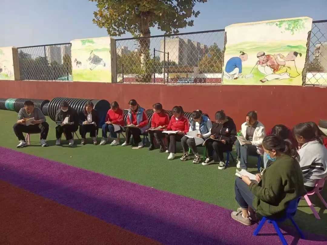 磨砺促提升 新秀初成长-- 兴蒙学校幼儿园开展新教师亮相课活动(图2)