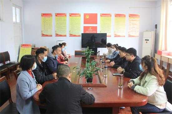 爱心捐赠 情暖校园--平邑街道城中社区携手爱心人士向平邑街道第一中心校、街道二小捐赠空调(图2)