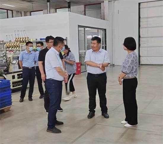 【代表风采】徐长凤：实现“土著丑小鸭”的蜕变(图1)