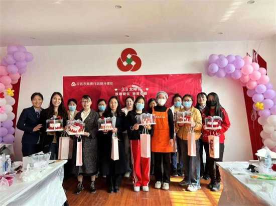 平邑街道站前社区开展庆祝“三八”国际妇女节系列活动(图1)