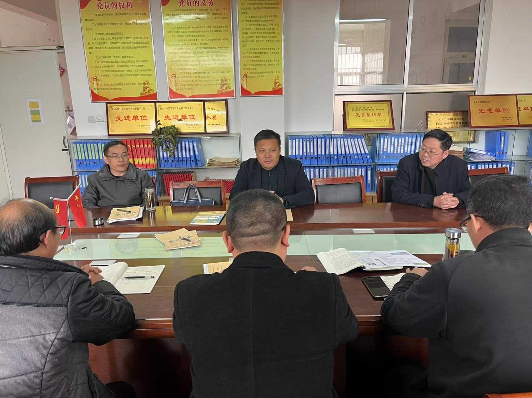 送课下乡暖人心，交流研讨促成长 —县初中教研室地理学科到地方二中送课下乡(图2)