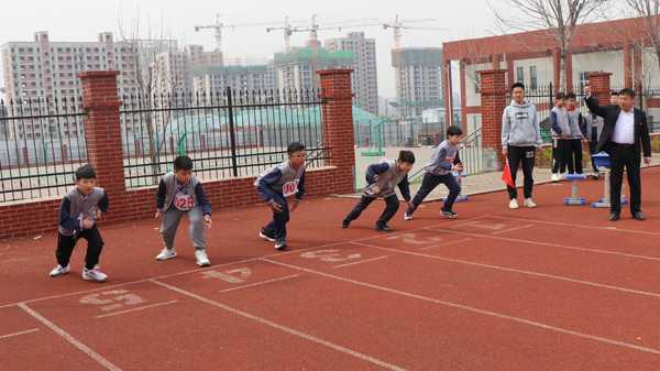 山东平邑：实验小学教育集团第三校区举行春季运动会(图2)