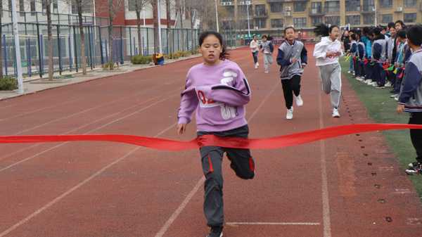 山东平邑：实验小学教育集团第三校区举行春季运动会(图4)