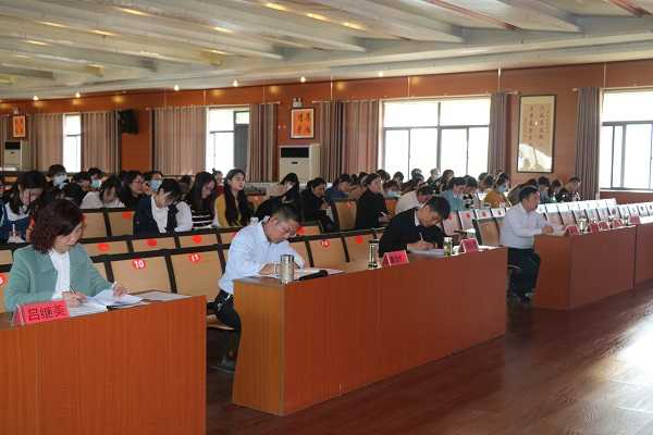平邑县“第一片区教研共同体”小学英语研讨活动在兴蒙学校举行(图3)