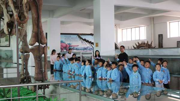 平邑县实验小学教育集团兴蒙校区幼儿园 开展生命科学之旅社会实践活动(图2)