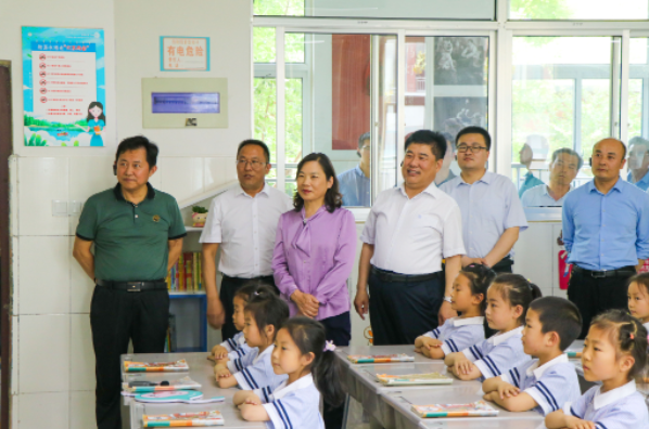 强校扩优展宏图 借力发展谋新篇 —临沂市强校扩优现场观摩会在平邑县第四实验小学举行(图3)