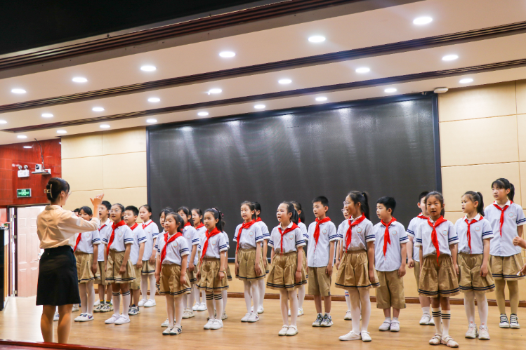 教学视导明方向 精准把脉促提升 —平邑县教体局到第四实验小学开展教学视导工作(图3)