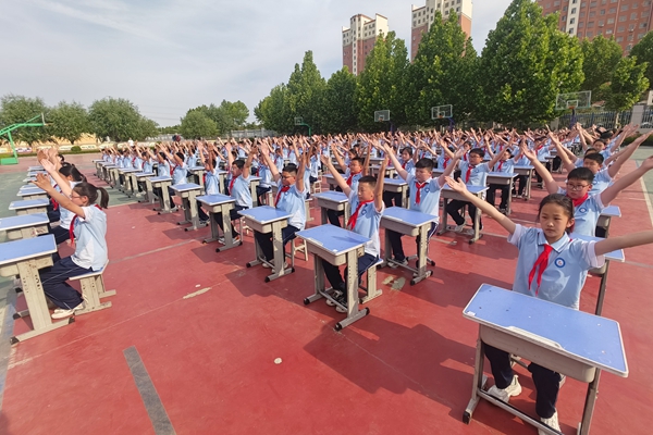 平邑县教学视导组到第二实验小学开展教学视导工作(图3)