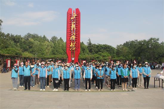平邑街道宣传贯彻“《反有组织犯罪法》实施一周年”主题教育活动(图1)