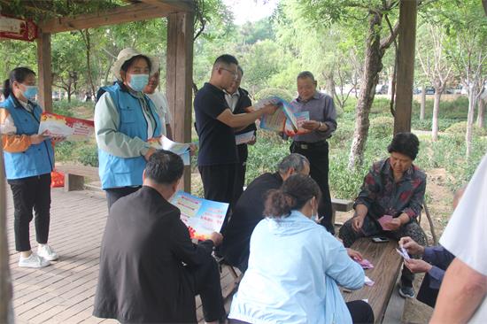 平邑街道宣传贯彻“《反有组织犯罪法》实施一周年”主题教育活动(图4)