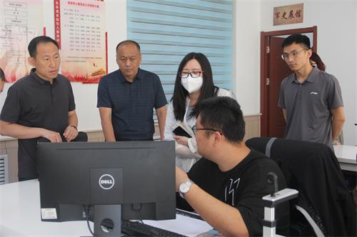 省厅优抚褒扬纪念处刘杰一行到平邑街道 调研指导工作(图1)