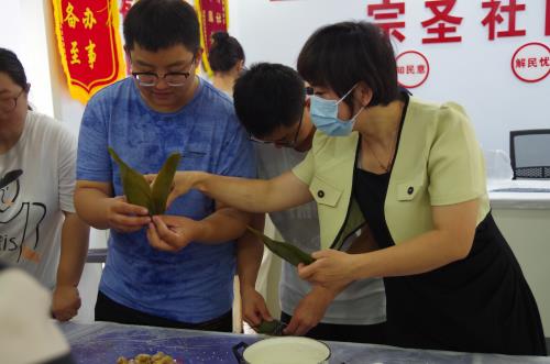 粽叶飘香迎端午 “粽”意浓浓沁人心 ——平邑街道开展端午节主题活动(图2)