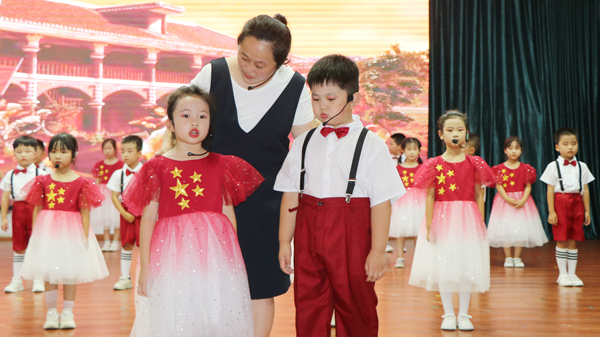 山东平邑：筑梦飞扬，未来可期！兴蒙学校幼儿园举办2023毕业典礼(图6)