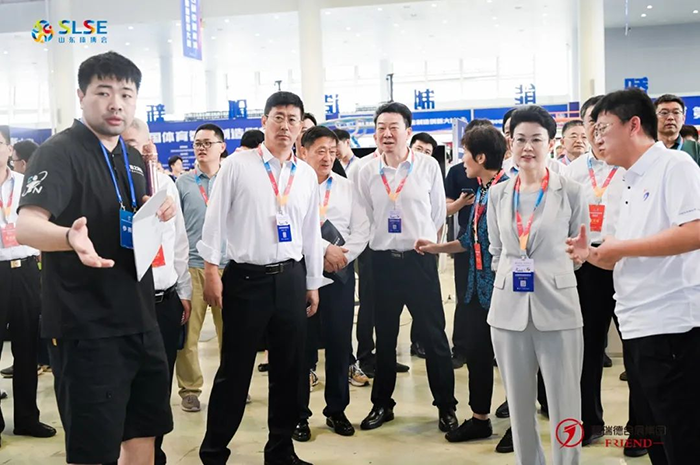 第四届山东体育用品博览会暨第四届中国体育智能制造创新大赛盛大开幕(图3)