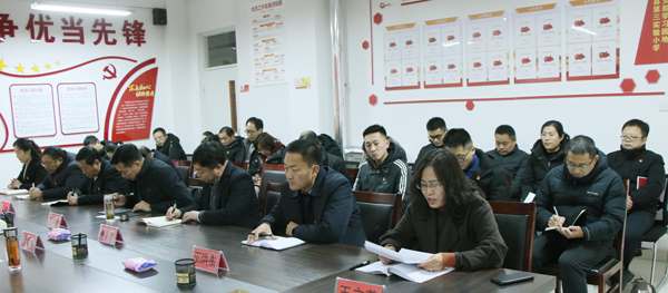 山东平邑：蓝恭彦到实验小学参加思政座谈会(图3)