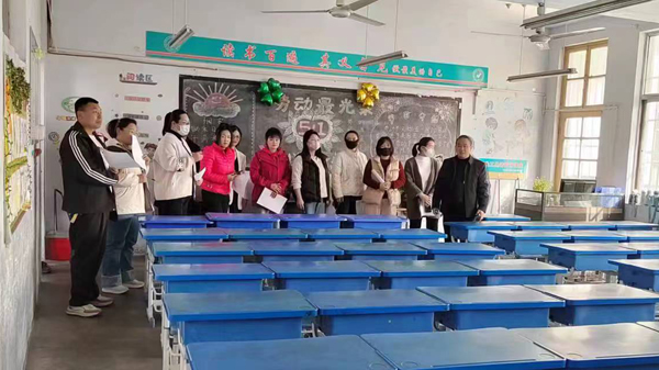 山东平邑:实验小学教育集团南校区举办内务整理展评主题育人活动(图1) 山东平邑:实验小学教育集团南校区举办内务整理展评主题育人活动(图1)