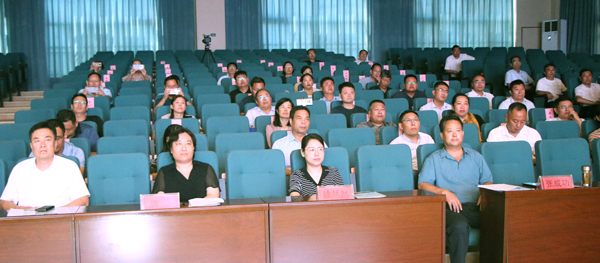 临沂市中小学“校长沙龙”活动在平邑举行(图1)