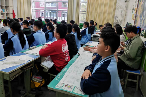 平邑县第二实验小学与县特殊教育学校开展“教师结对帮扶”签约仪式活动(图3)