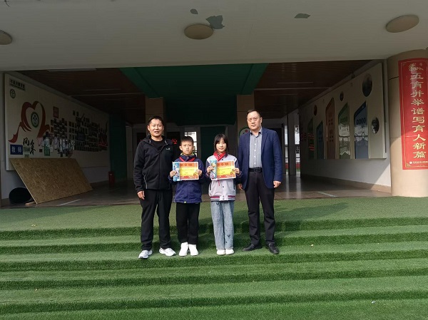 童心跃动，‘绳’彩飞扬”—平邑兴蒙学校举行花样跳绳比赛活动(图3)