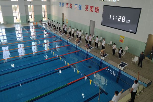 平邑县第二实验小学在市级游泳比赛中斩获佳绩