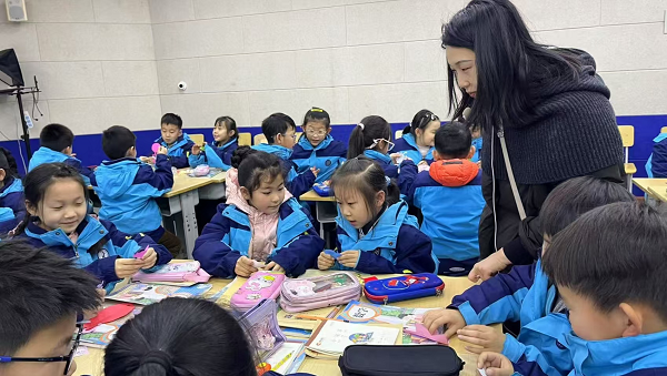平邑兴蒙学校举行新生态青年教师展示课活动(图4)