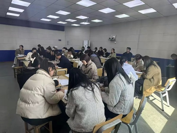 集智破茧，研路生花—平邑兴蒙学校举行集备课堂一体化教研活动(图3)