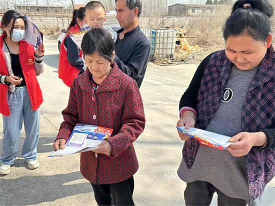 平邑街道开展“爱在春天”爱路护路集中宣教活动(图3)