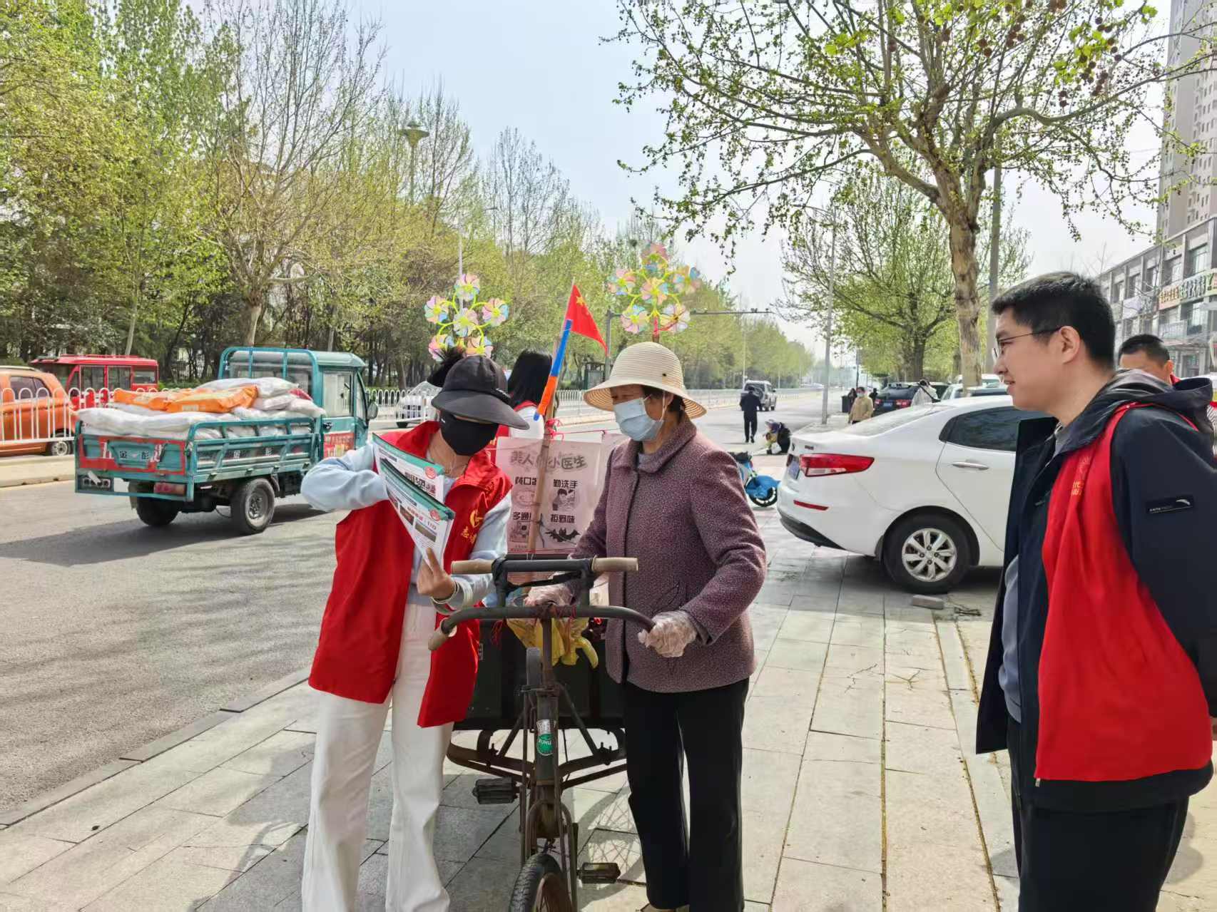 平邑街道：织密禁种铲毒“防护网” 共筑绿色无毒新家园(图2)
