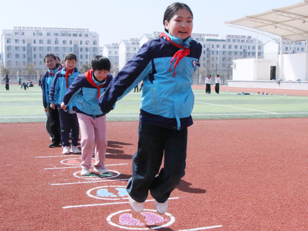 【提升体质】平邑县实验小学创新课间模式 多元激发体质健康(图2)