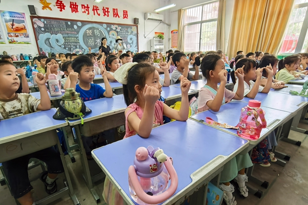 平邑县第二实验小学与实验幼儿园城东园开展幼小双向衔接活动(图1)