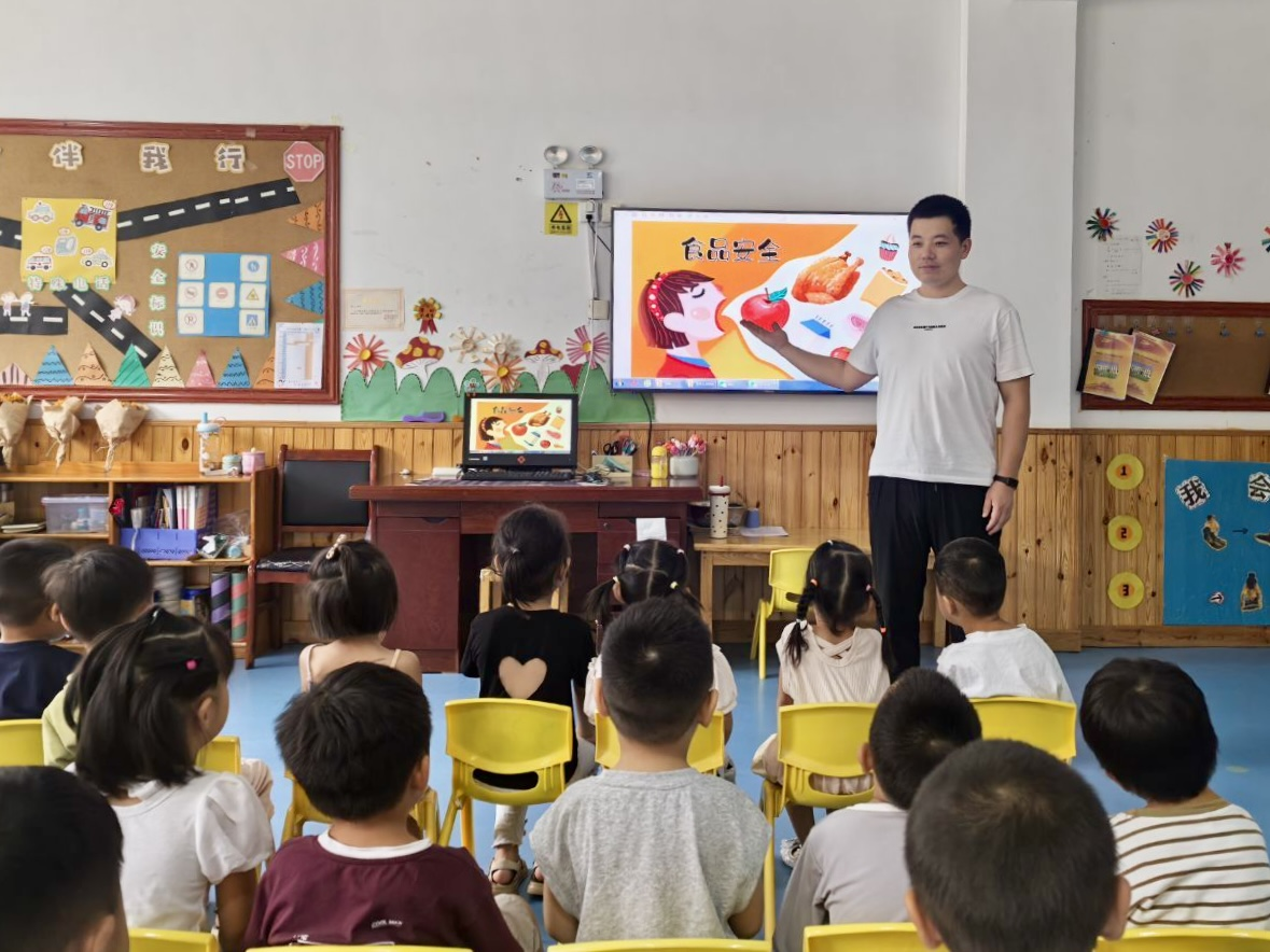 平邑县丰阳镇中心幼儿园开展食品安全主题教育(图3)