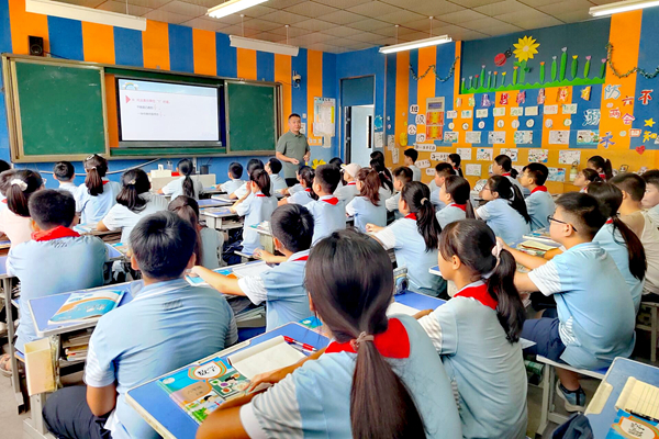 平邑县第二实验小学开展学期初优质课评选活动
