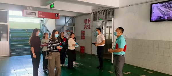 平邑兴蒙学校召开膳食监督家长委员会专题工作会议(图5)