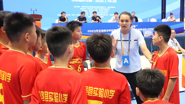 【沂蒙快讯】以球育人  绽放校园快乐          -----平邑县实验小学第三校区手球队成长纪实(图2)
