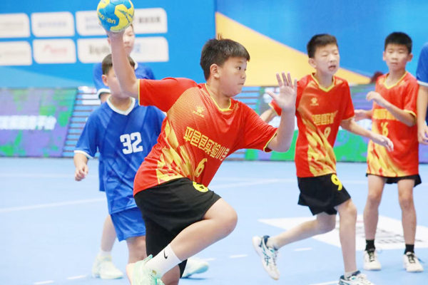 【沂蒙快讯】以球育人  绽放校园快乐          -----平邑县实验小学第三校区手球队成长纪实(图3)