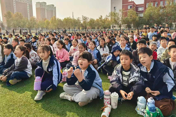 平邑县第二实验小学举行跳绳比赛活动(图2)