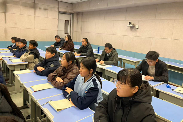 平邑县第二实验小学举行安全优质课评选活动(图2)