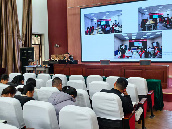 平邑县第二实验小学举行冬季安全教育主题研讨活动(图2) 平邑县第二实验小学举行冬季安全教育主题研讨活动(图2)